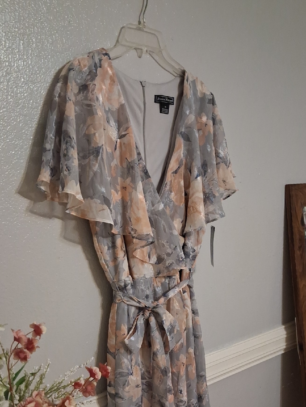NWT Jessica Howard Pearl and Light Gray Dress - Picture 3 of 7